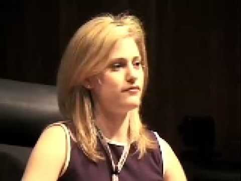 Aimee Mullins: Changing my legs – and my mindset